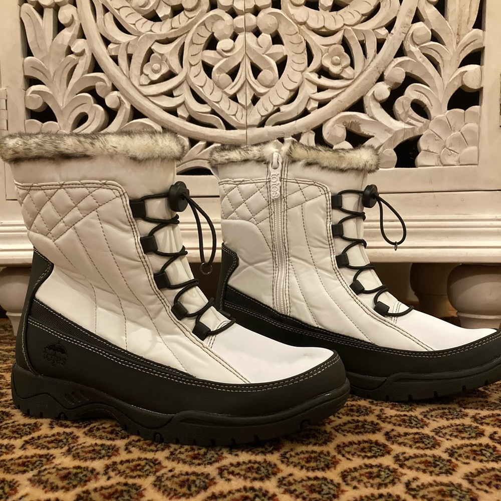 Totes Furry Winter Boots